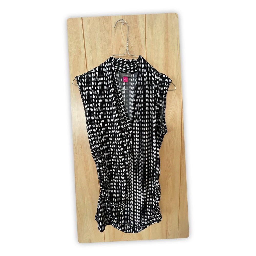 Vince Camuto Sleeveless Blouse With Side‎ Rouching, Size: M